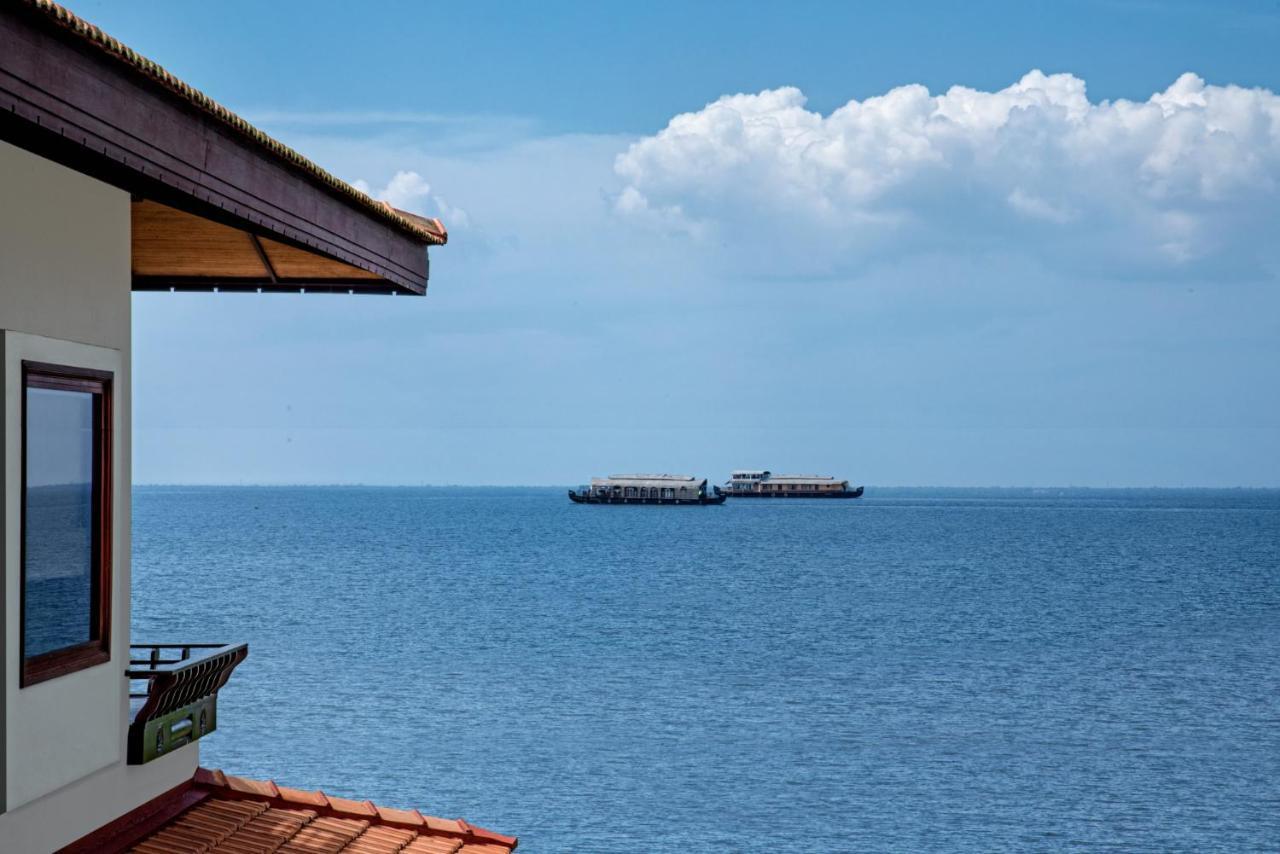 Niraamaya Wellness Retreats Backwaters And Beyond Kumarakom Bagian luar foto